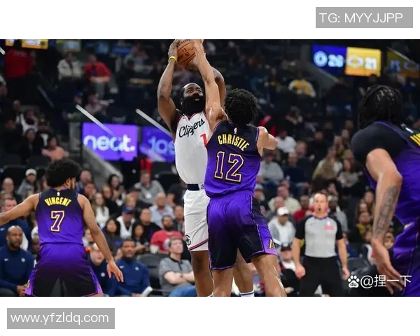 2014年NBA季后赛猛龙与雷霆精彩对决回放全景分析与精彩瞬间重温